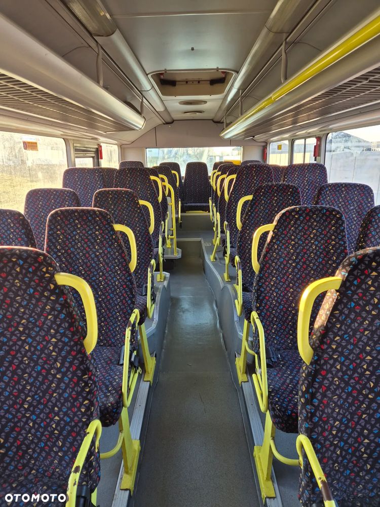 Mercedes-Benz CONECTO - 5