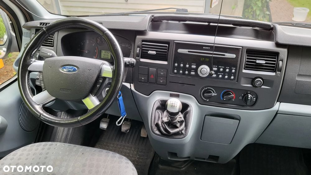 Ford Transit - 7
