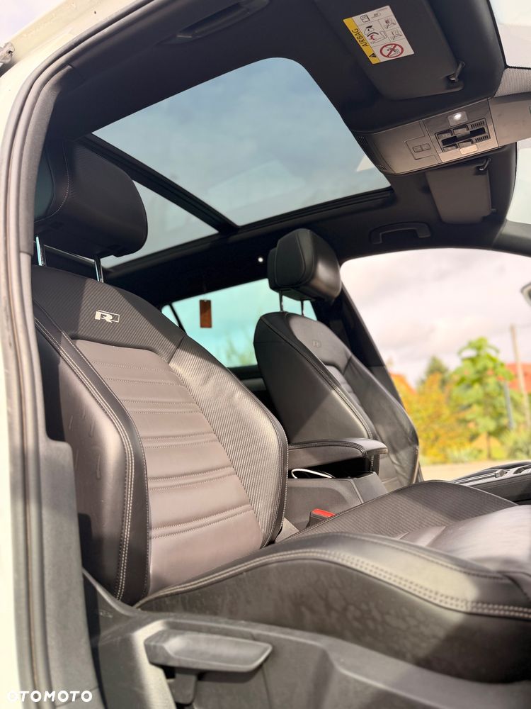 Volkswagen Passat - 16