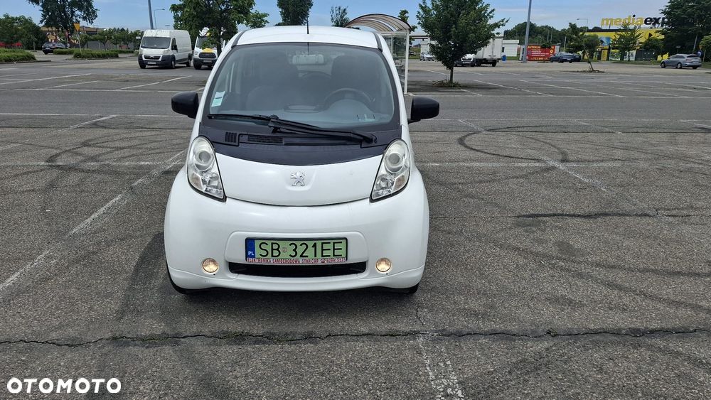 Peugeot iOn Active - 1