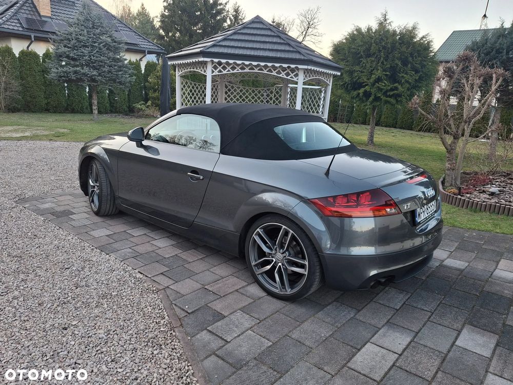 Audi TT Roadster - 5