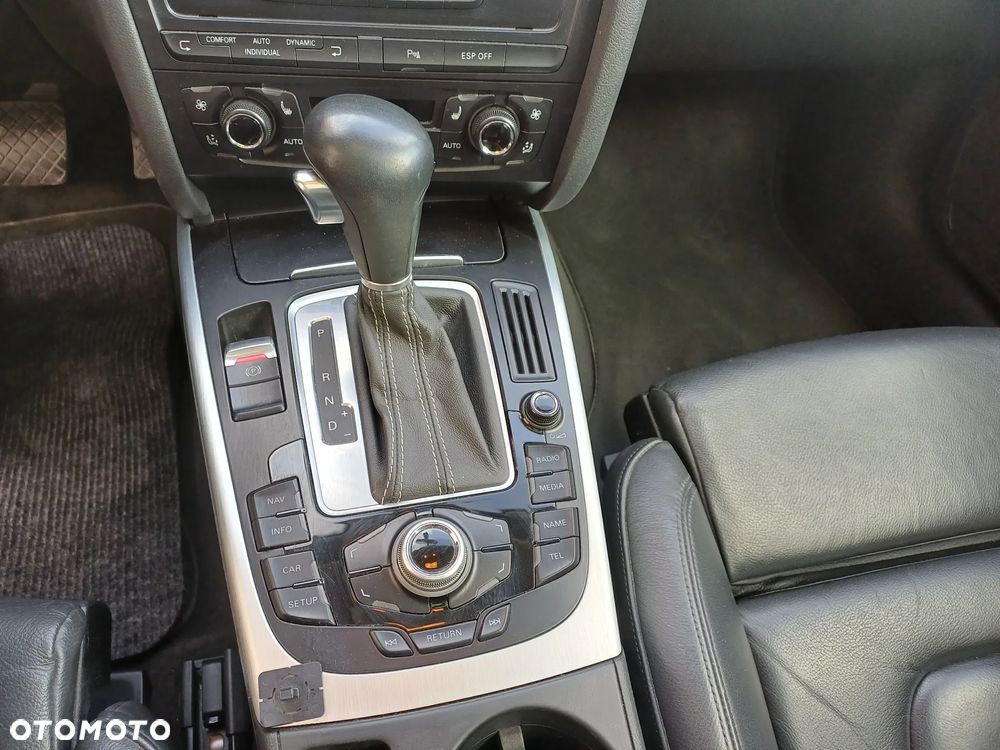 Audi S4 Avant S tronic - 22