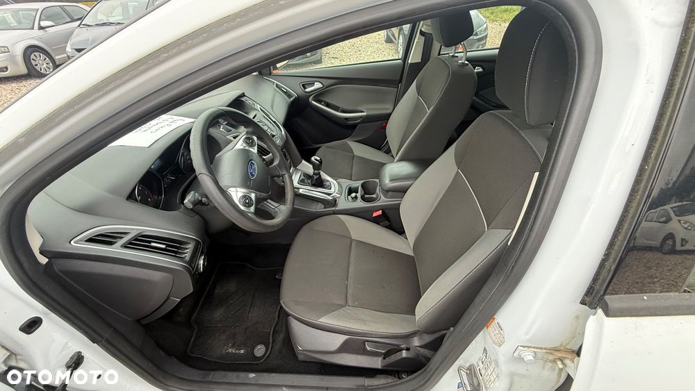 Ford Focus - 12