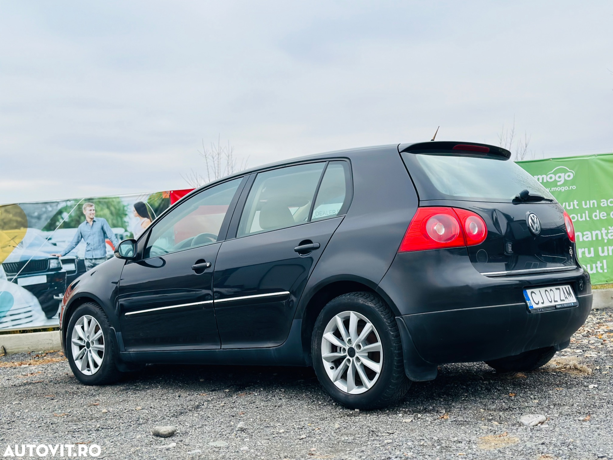 Volkswagen Golf 1.6 Comfortline - 4