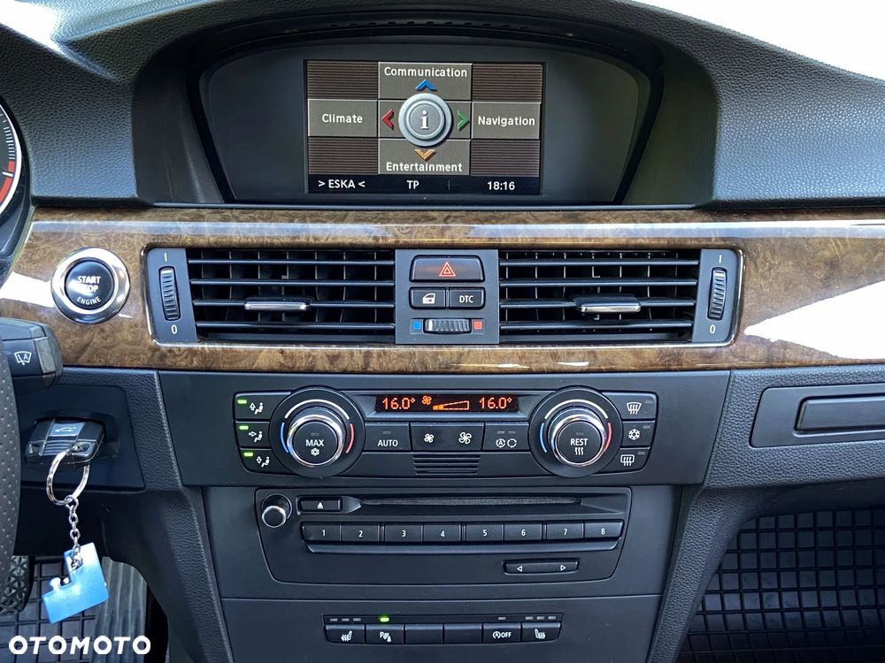 BMW Seria 3 320d - 23