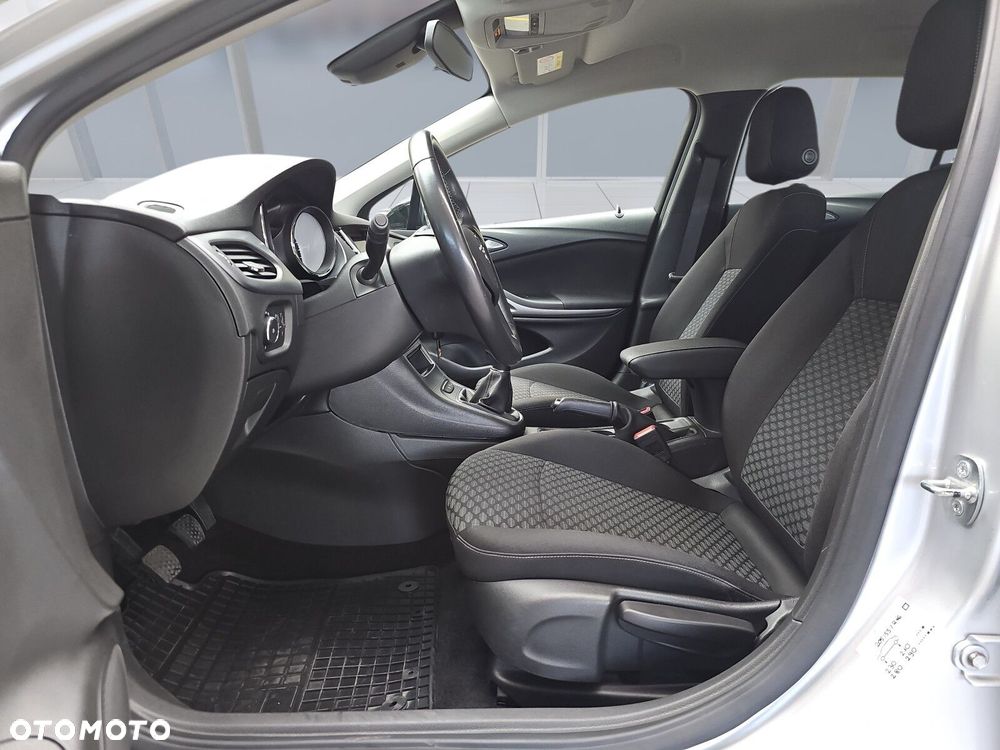 Opel Astra V 1.2 T Edition S&S - 19