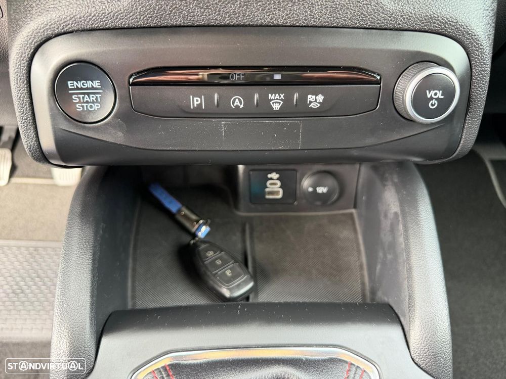 Ford Focus 1.0 EcoBoost MHEV ST-Line - 22