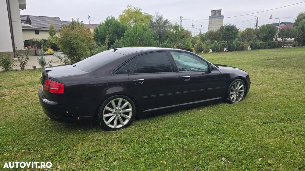Audi A8 - 4