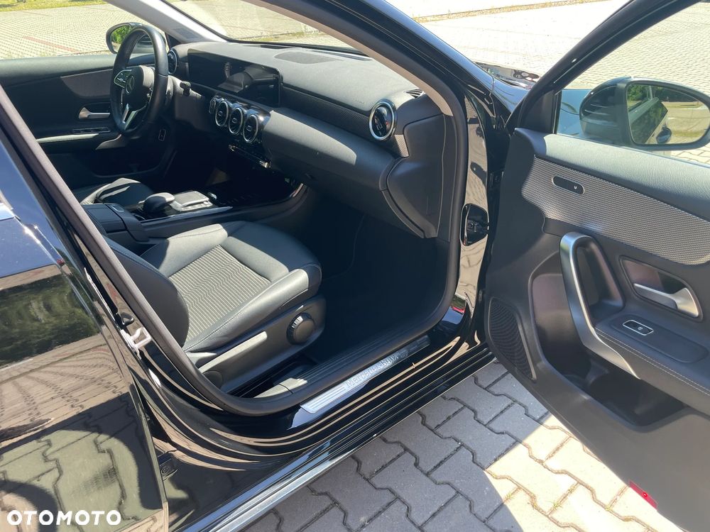 Mercedes-Benz Klasa A 250 E 8G-DCT Progressive - 14
