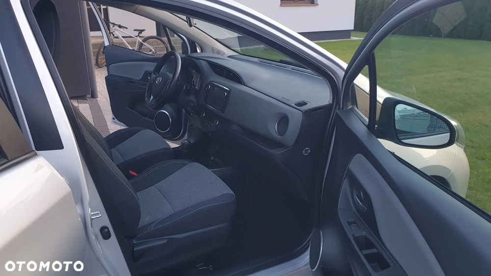 Toyota Yaris - 22