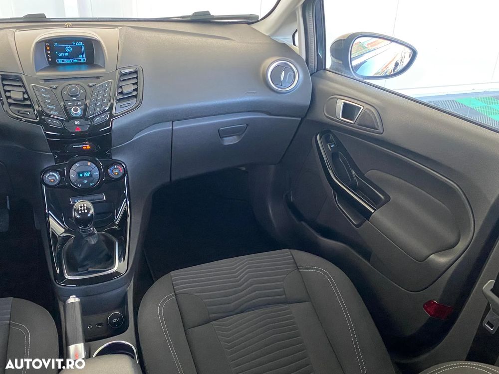 Ford Fiesta - 15