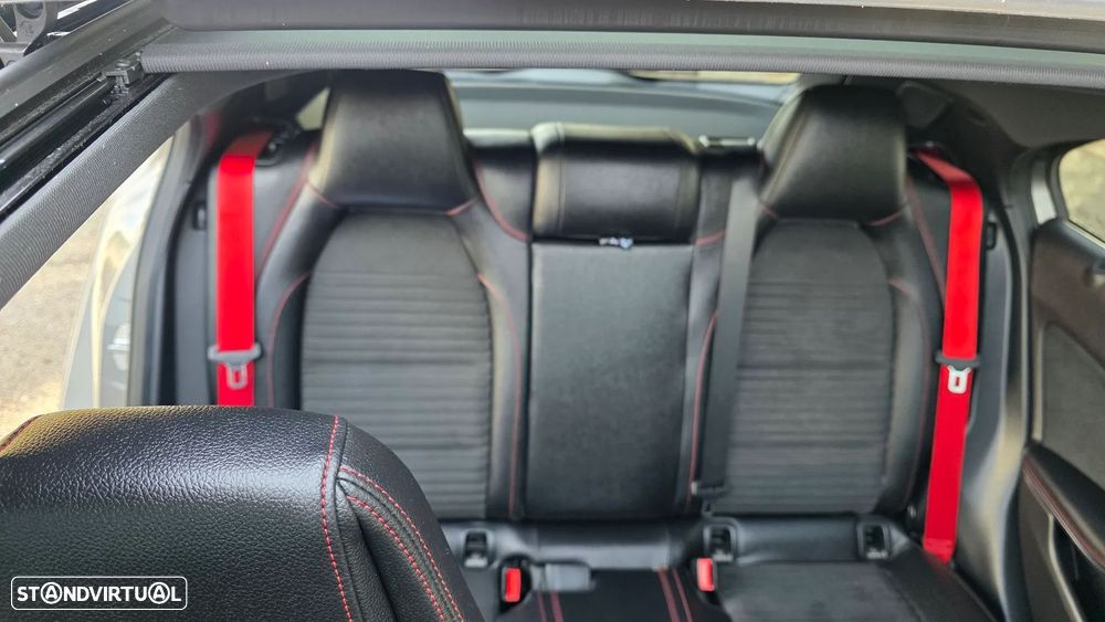 Mercedes-Benz A 45 AMG 4-Matic - 17