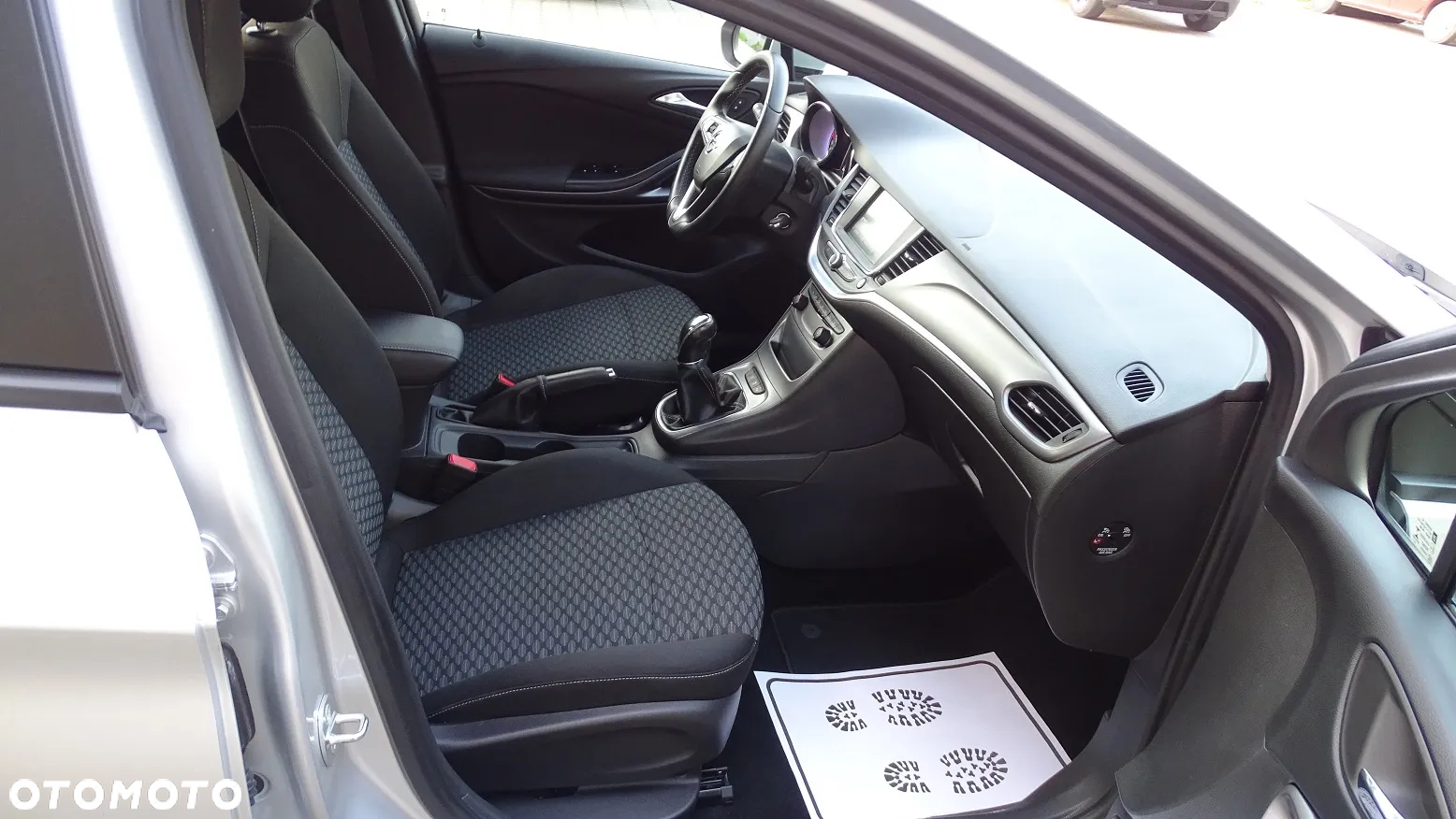 Opel Astra 1.6 CDTI Active - 12