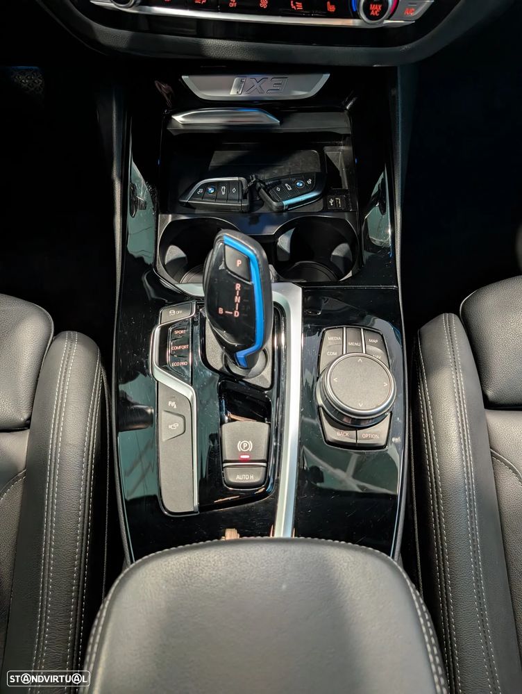 BMW iX3 Impressive - 19