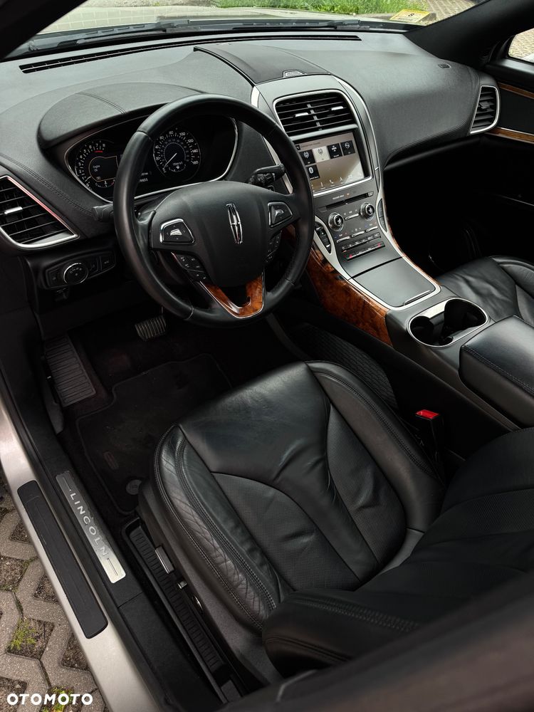 Lincoln MKX - 19