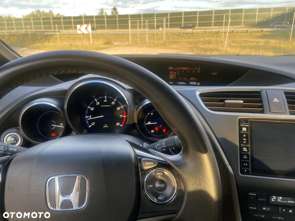 Honda Civic 1.4 Sport (Honda Connect+) - 10