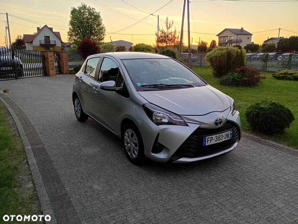 Toyota Yaris - 7