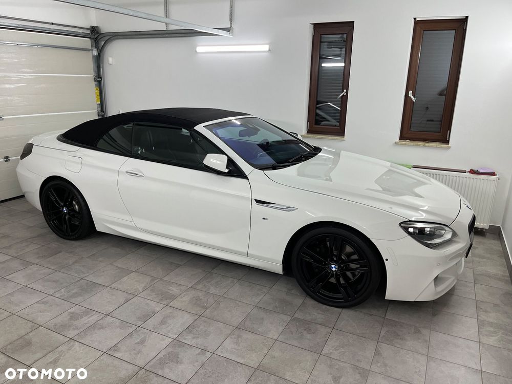 BMW Seria 6 650i - 8