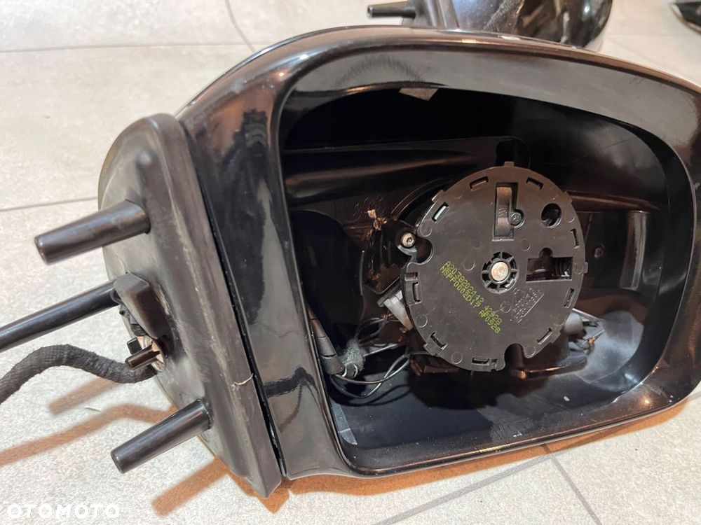 MERCEDES GL X164 LUSTERKO PRAWE 11PIN 197 ŁADNE - 5