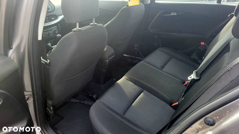 Fiat Tipo 1.4 T-Jet 16v Easy - 5