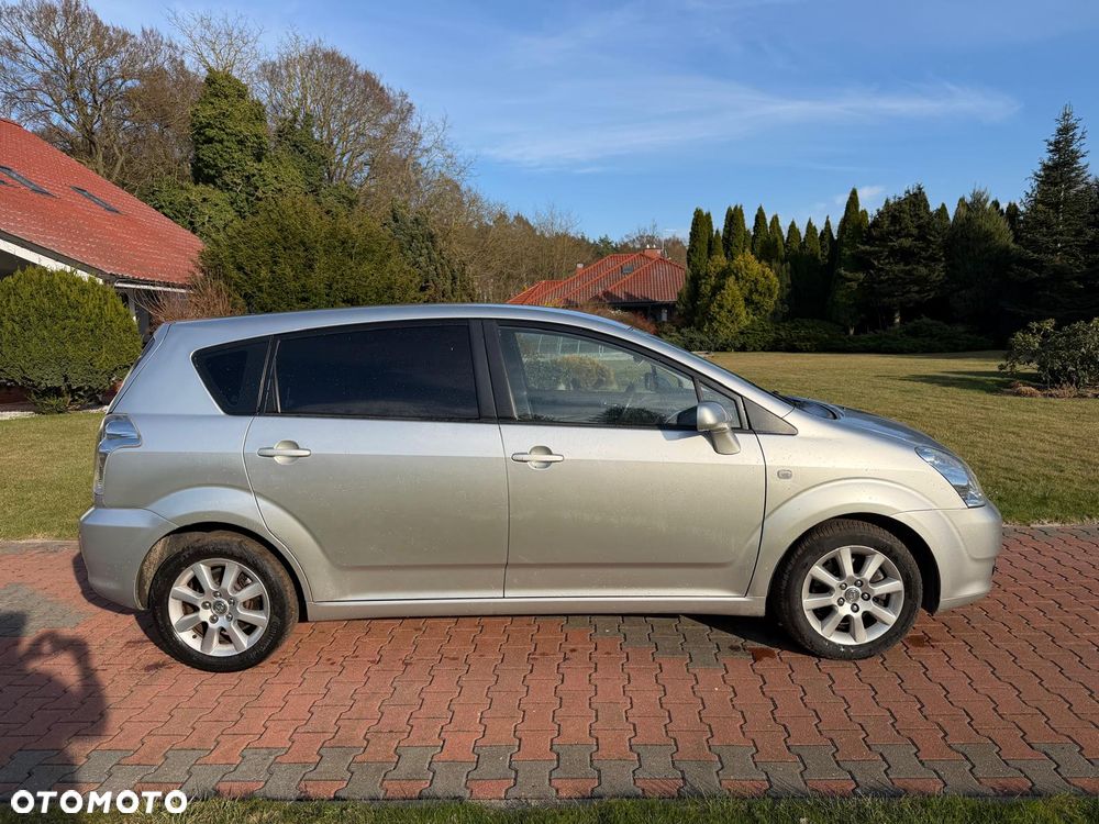 Toyota Corolla Verso - 15