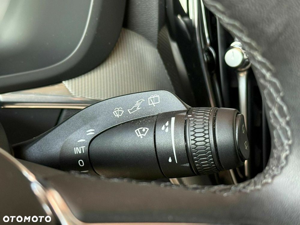 Volvo XC 60 - 30