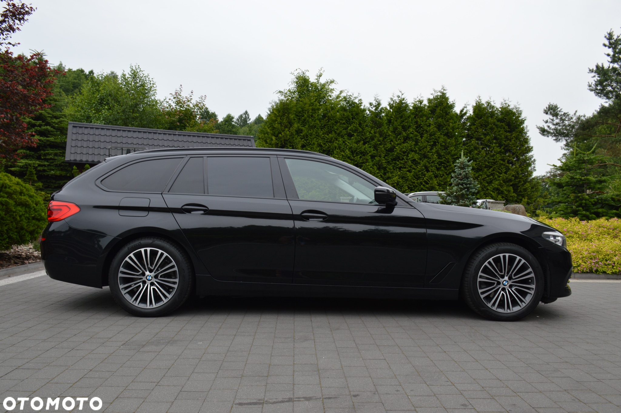 BMW Seria 5 520d xDrive Sport Line sport - 9