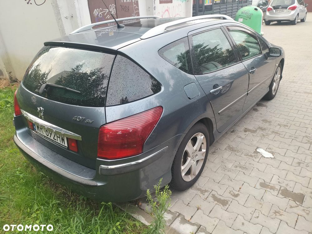 Peugeot 407 2.0 HDI Premium navtech gama - 3