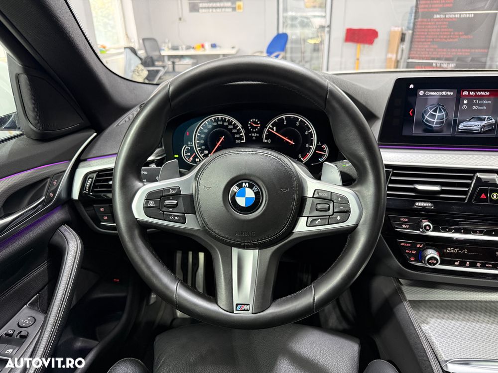 BMW Seria 5 520d xDrive Aut. M Sport Edition - 11