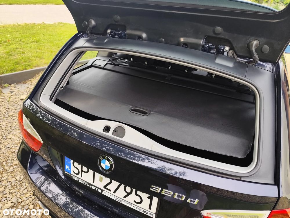 BMW Seria 3 320d DPF - 33