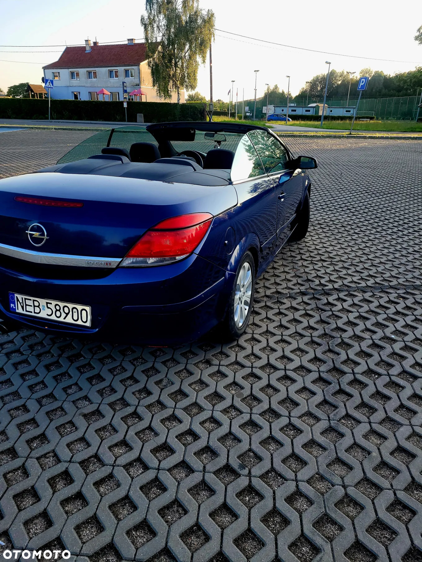 Opel Astra Twin Top 1.9 CDTI Edition - 7