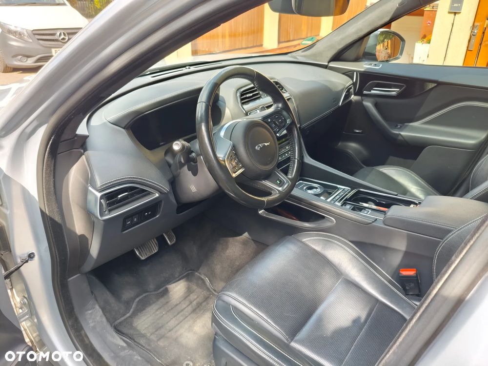 Jaguar F-Pace 2.0 i4D AWD R-Sport - 6