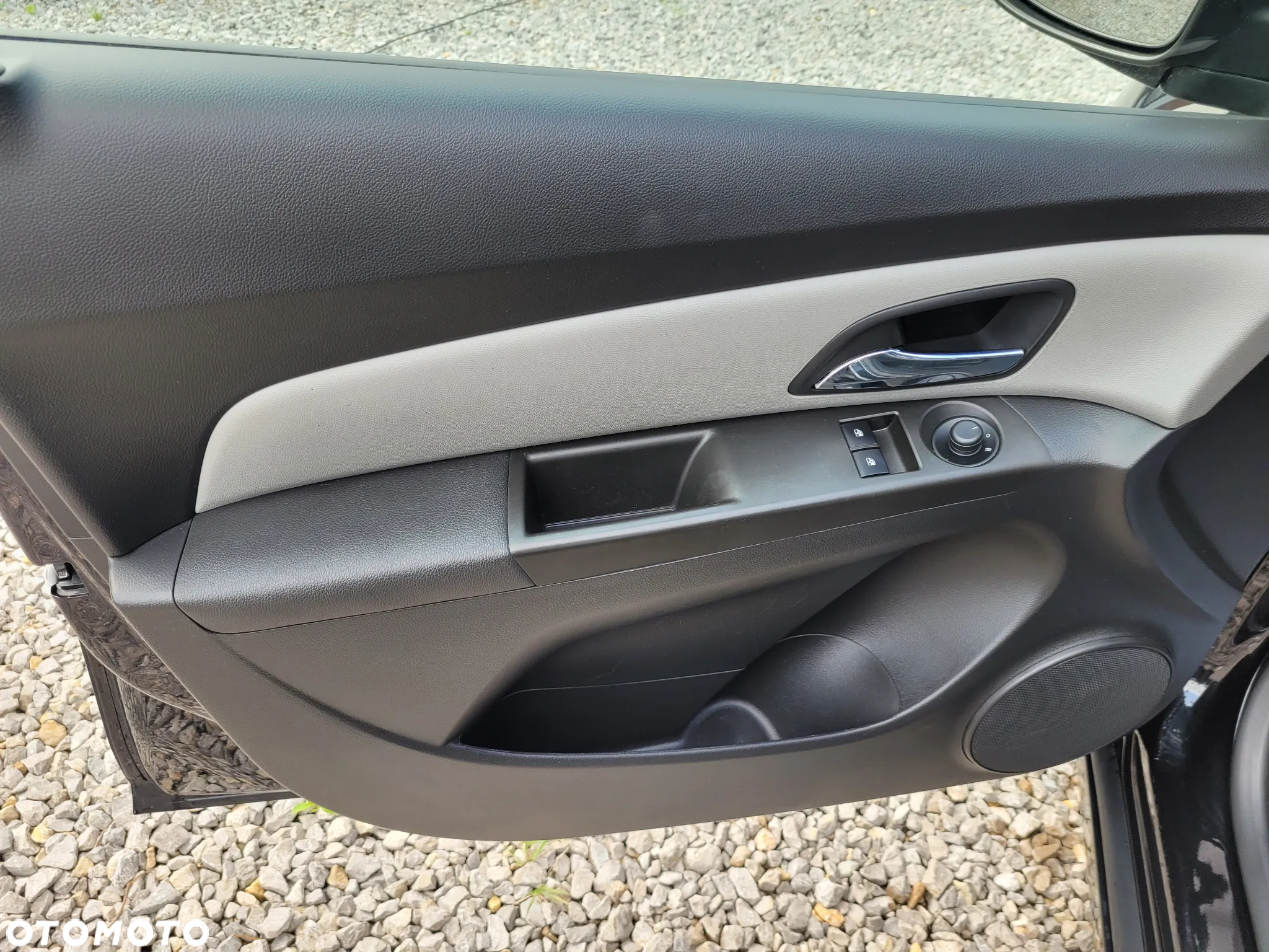 Chevrolet Cruze 1.6 LS - 16