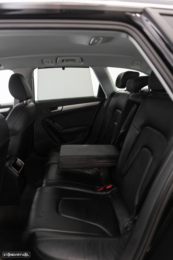 Audi A4 Avant 2.0 TDI multitronic S-line - 32