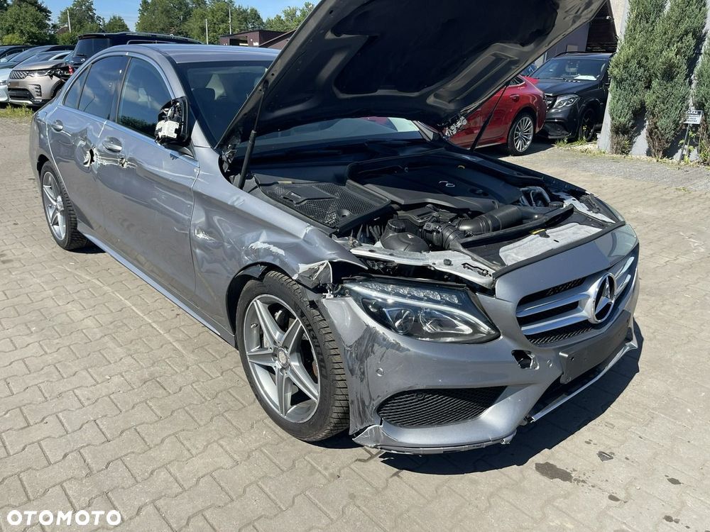 Mercedes-Benz Klasa C 220 d 4Matic 9G-TRONIC AMG Line - 8