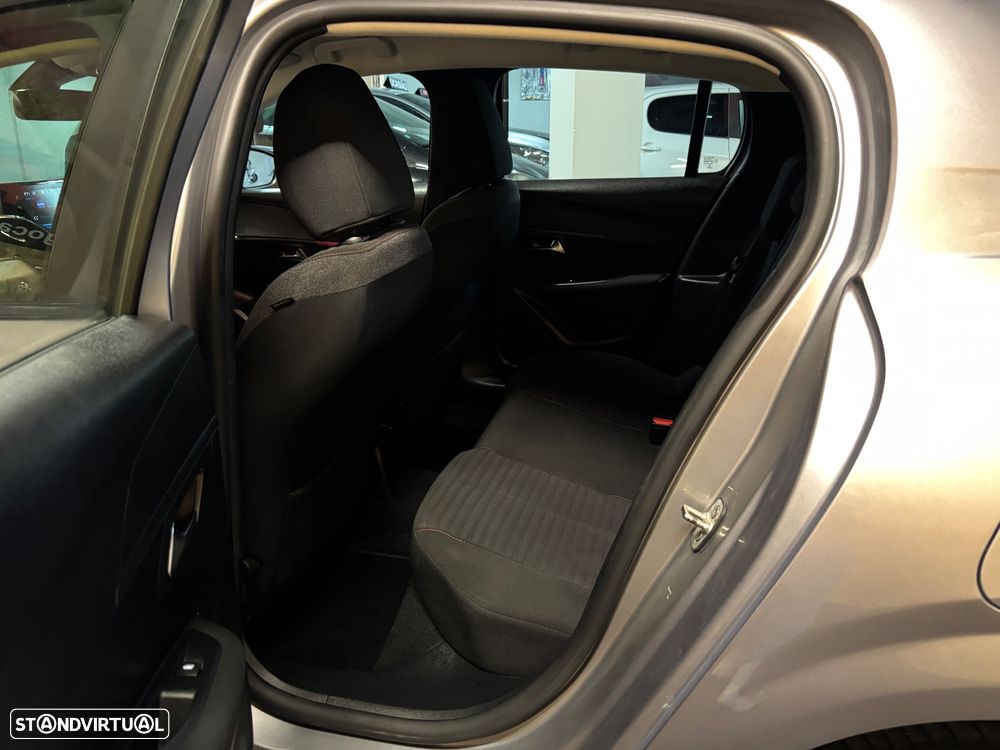 Peugeot 208 1.2 PureTech Active Pack - 9