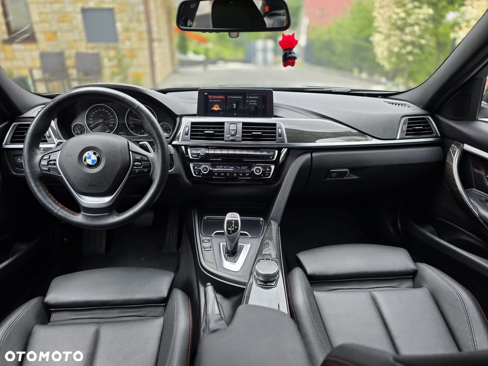 BMW Seria 3 330i GPF xDrive Sport Line - 2