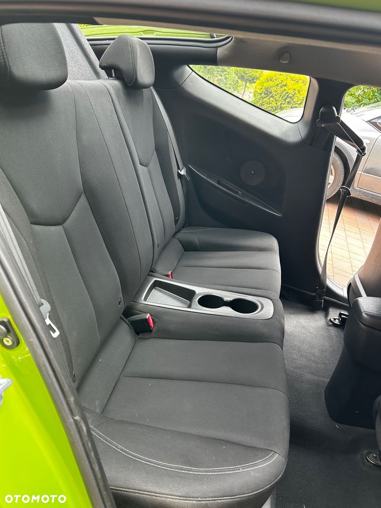 Hyundai Veloster 1.6 Style - 13