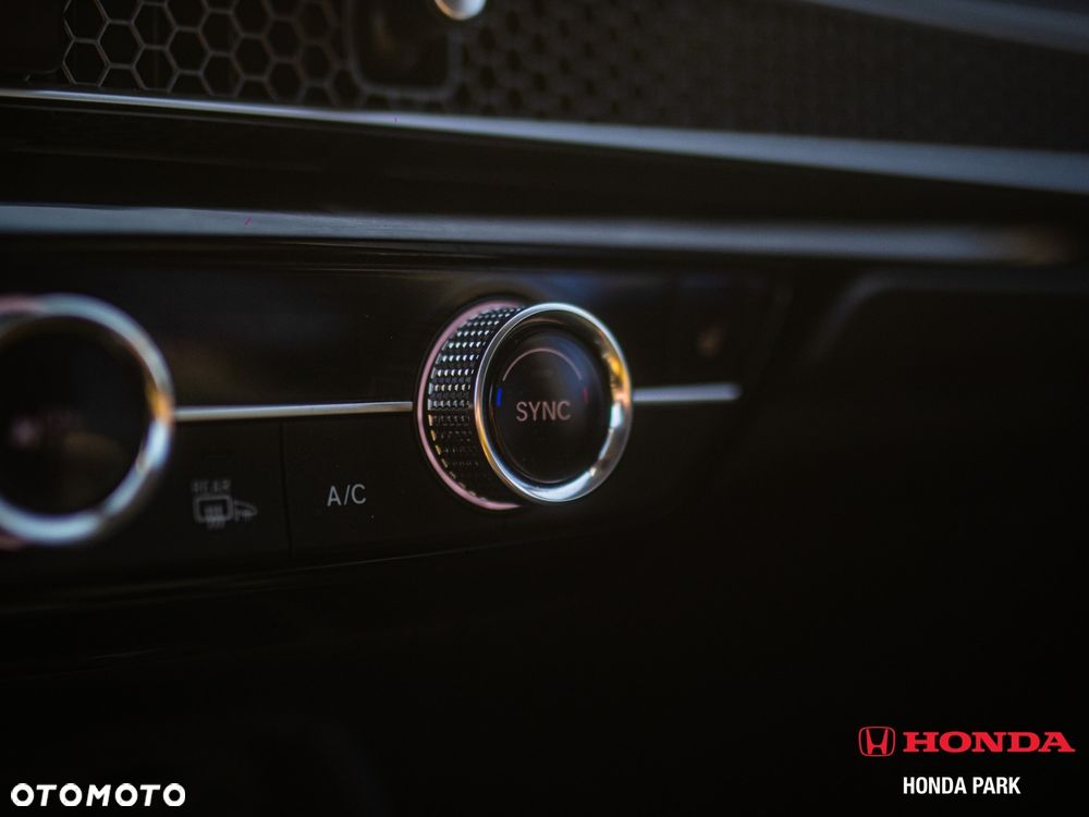 Honda Civic 2.0 i-MMD Advance BSI CVT - 24