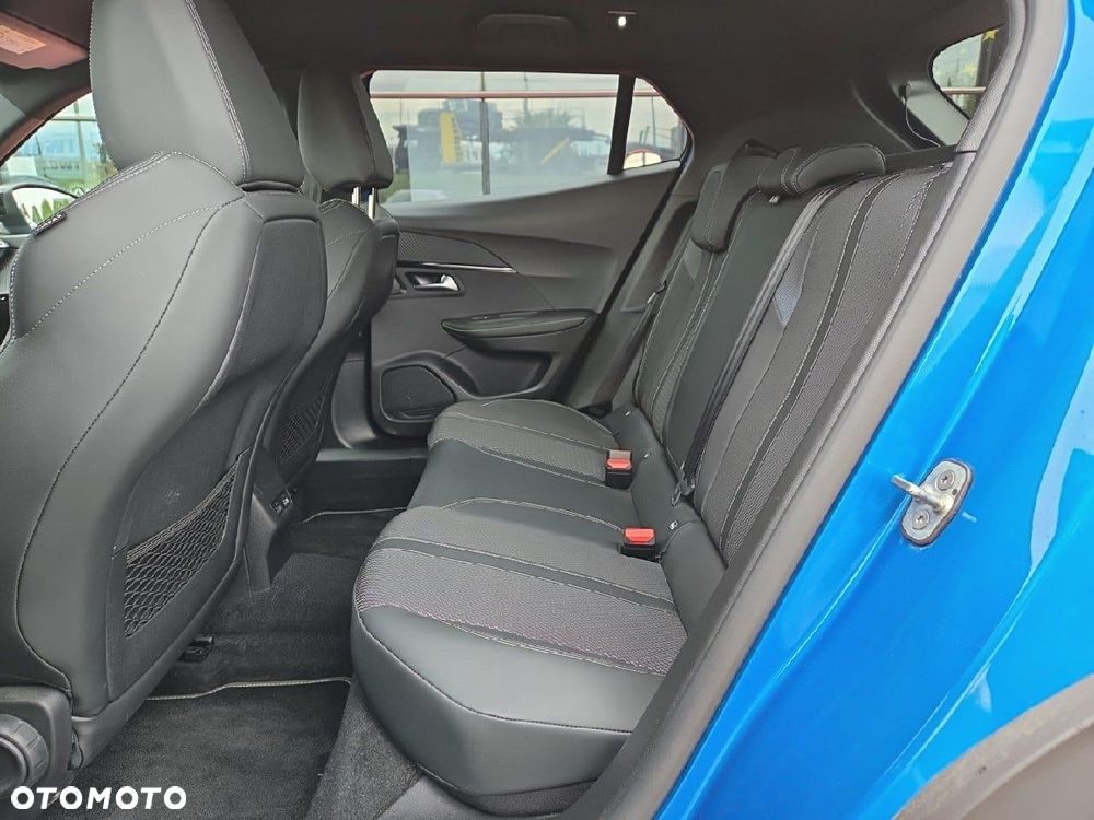 Peugeot 2008 1.2 PureTech GT S&S EAT8 - 10