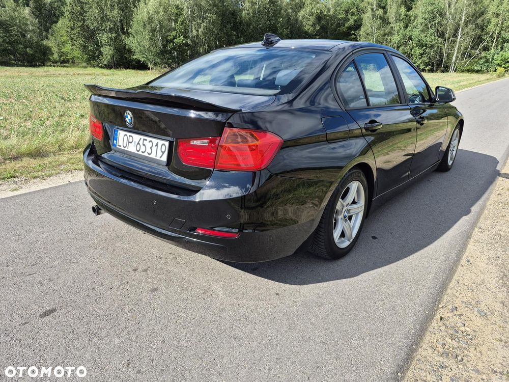 BMW Seria 3 318d DPF - 5