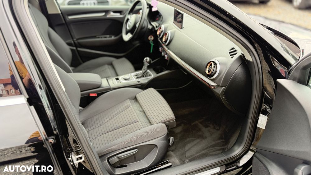 Audi A3 2.0 35 TDI S tronic Sport - 11