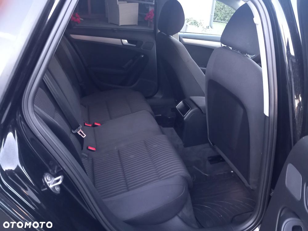 Audi A4 Avant 2.0 TDI DPF Ambition - 29