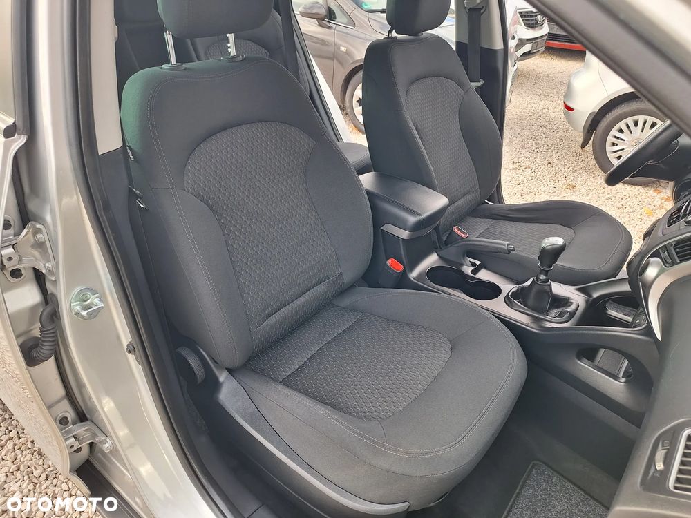 Hyundai ix35 1.6 GDI Style 2WD - 32