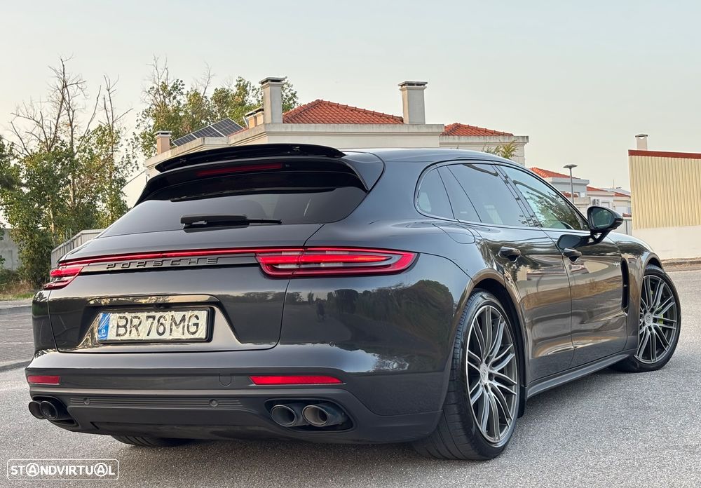 Porsche Panamera Sport Turismo - 2