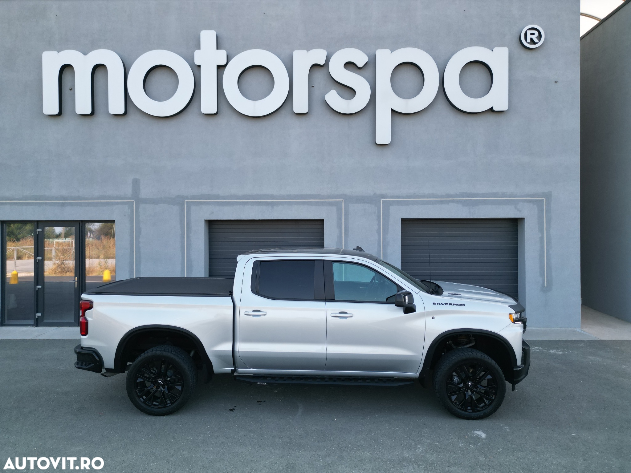 Chevrolet Silverado - 5