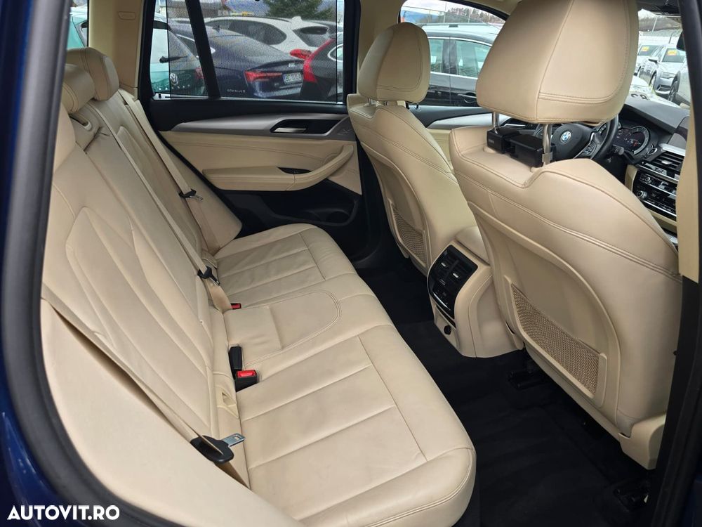 BMW X3 xDrive20d AT MHEV - 13