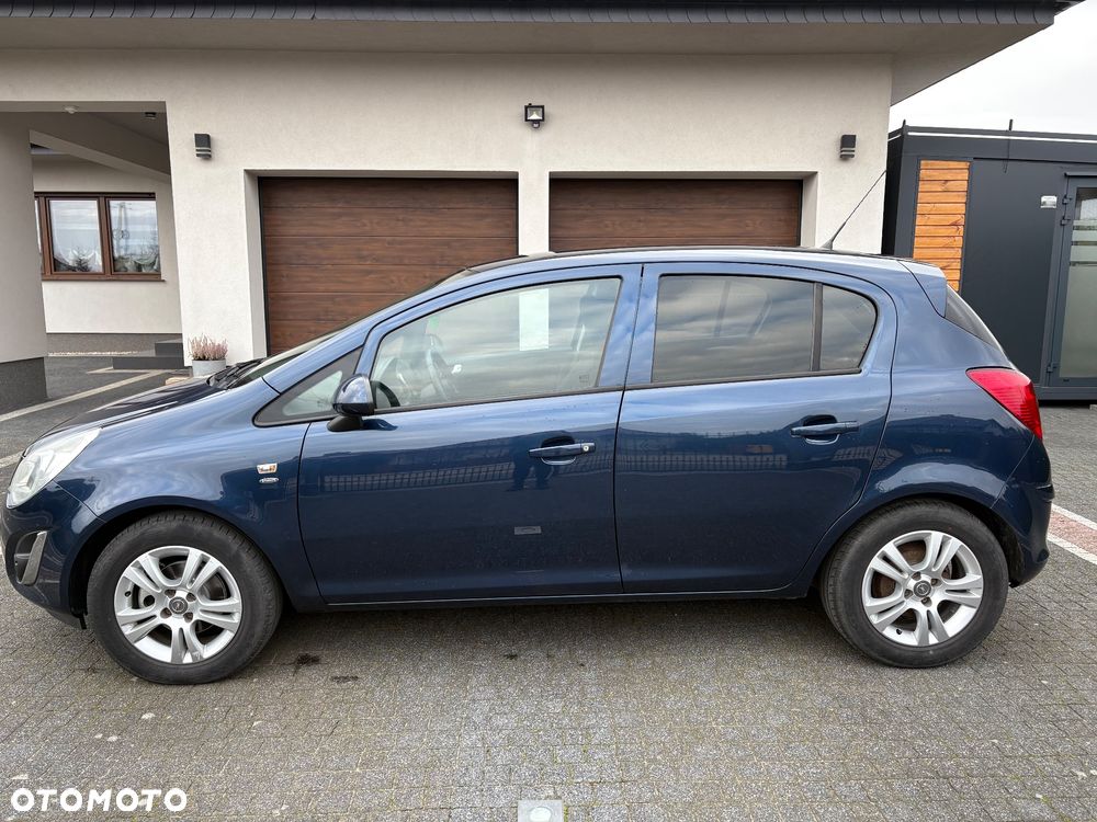 Opel Corsa 1.4 16V Active - 11