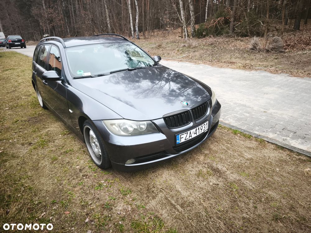 BMW Seria 3 ver-320i - 1