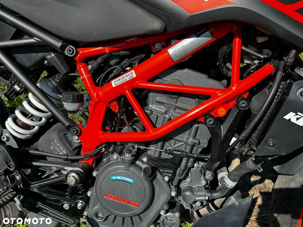 KTM Duke 125 - 8